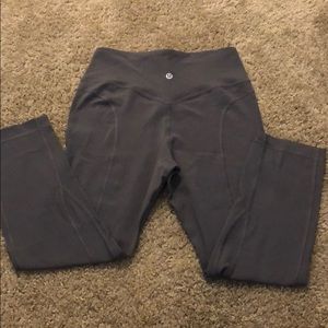 Medium grey crop lululemon